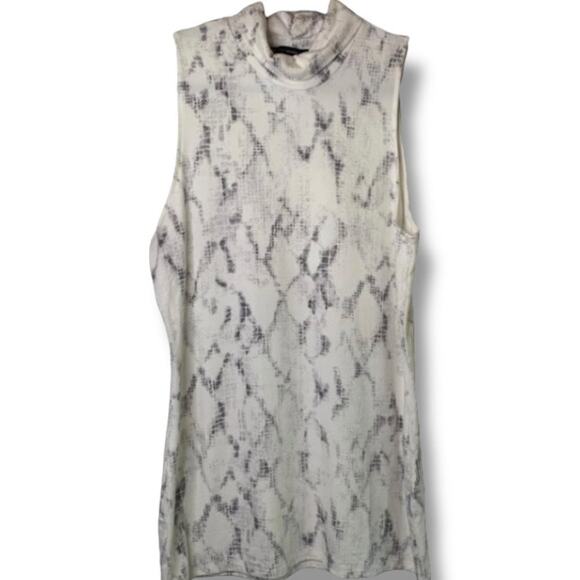WHBM Top NWOT Women's Sz Large Mock Neck Sleeveless Sweater Abstract Snake Print - Picture 2 of 7